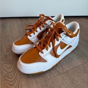 Never Worn Nike Dunk Low Retro Curry/White Mens Size 11.